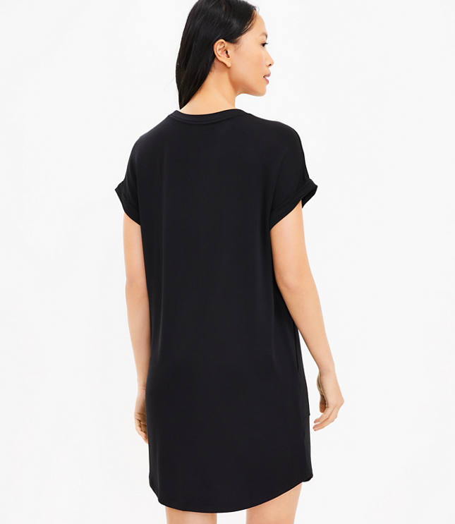 Lou & Grey Signaturesoft Pocket Shift Dress