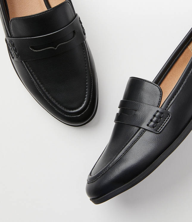 Penny Loafers with Jeans: A Combination That's Worth Your Attention