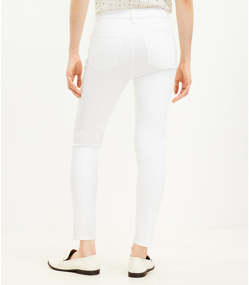 Petite Curvy Mid Rise Skinny Jeans in White
