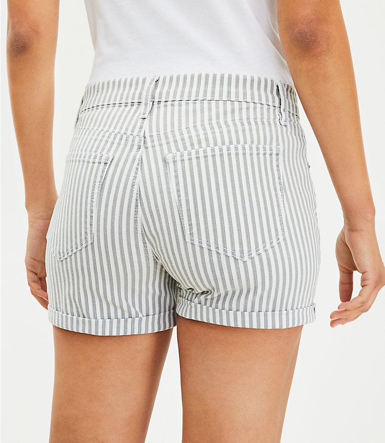 Petite Mid Rise Denim Roll Shorts in Medium Grey Stripe image number 2