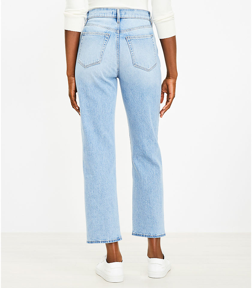 Petite High Rise Straight Jeans in Vintage Light Indigo Wash