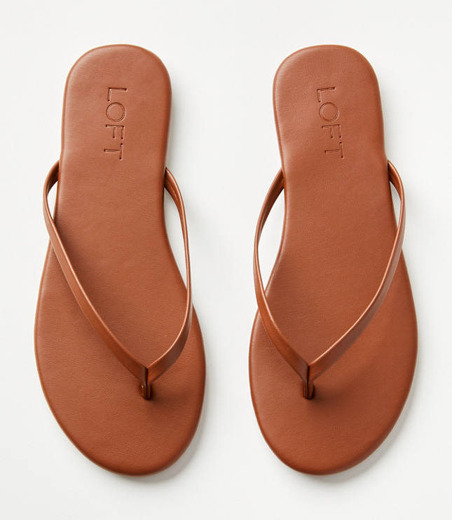 Ann taylor 2024 flip flops