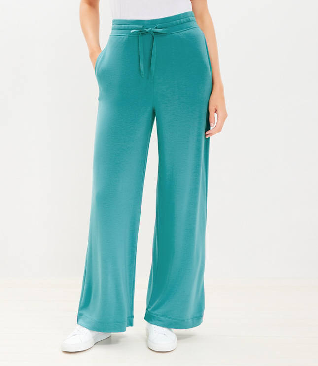 Lou & Grey Signaturesoft Drawstring Wide Leg Crop Pants