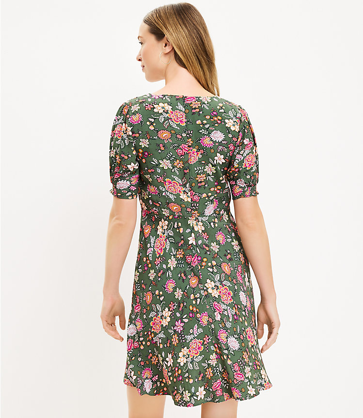 Country Garden Puff Sleeve V-Neck Dress image number 2