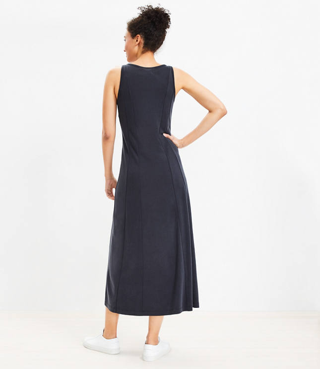 Lou & Grey Seamed Sandwashed V-Neck Midi Dress