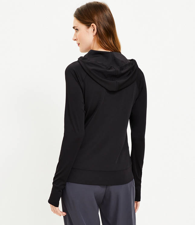 Lululemon Warm Down Hoodie Womens Black Pullover Kangaroo Pocket Size: 4