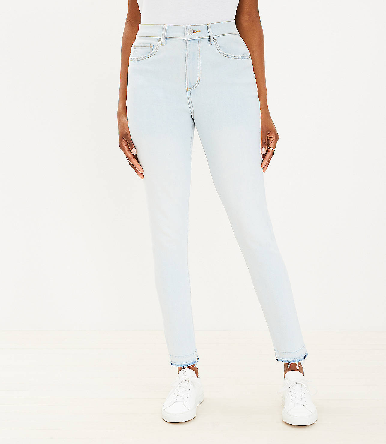 Curvy Unpicked Hem High Rise Skinny Jeans in Soft Washed Blue