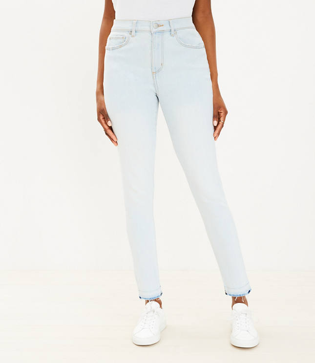 Petite Curvy Unpicked Hem High Rise Skinny Jeans in Soft Washed Blue