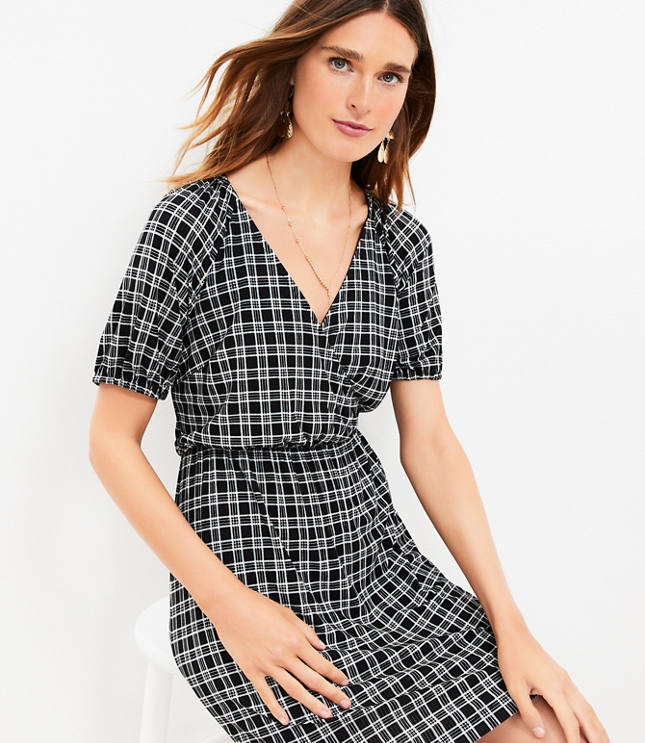 Petite Gingham Puff Sleeve Dress