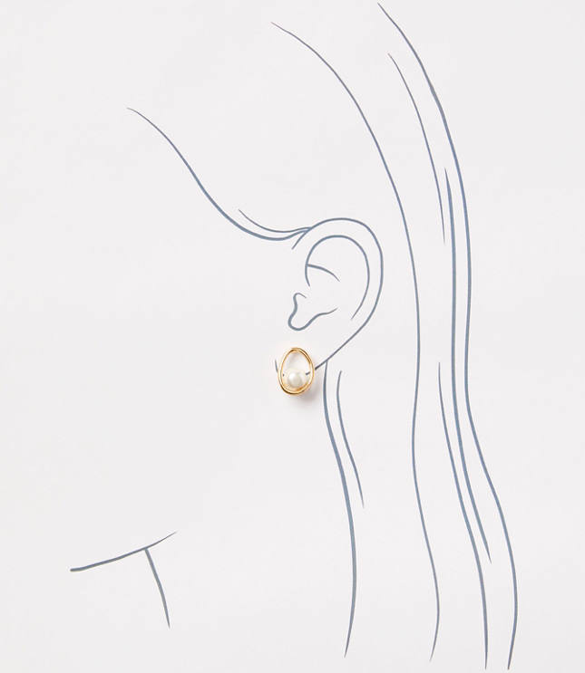 Pearlized Stud Earrings