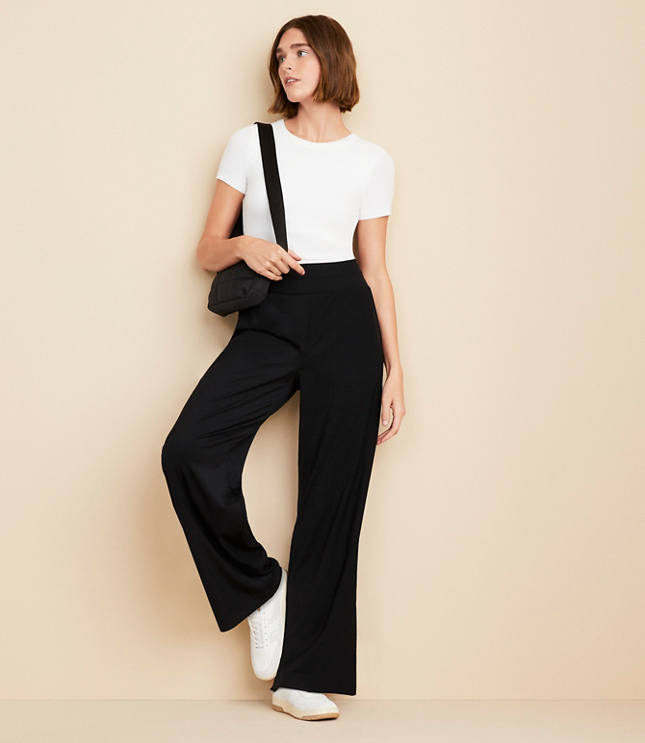 Lou & Grey Luvstretch Flare Pocket Pants