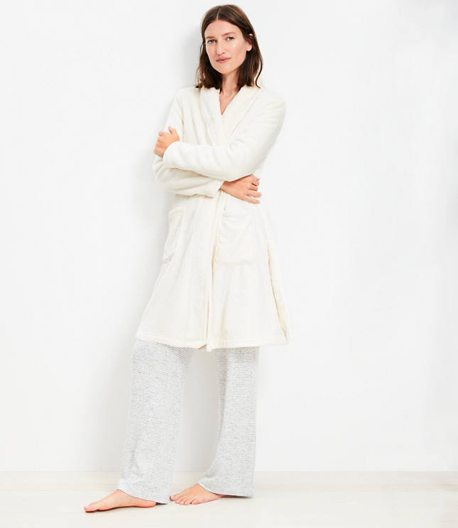 Cozy Faux Fur Pocket Robe