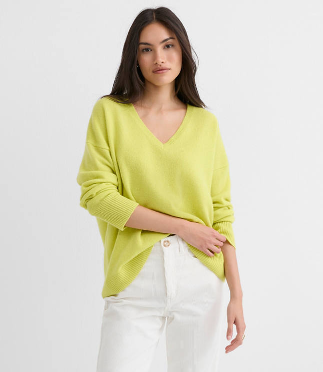 Relaxed V-Neck Cashmere Sweater