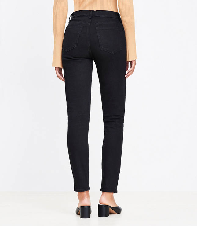 Curvy High Rise Skinny Jeans in Black