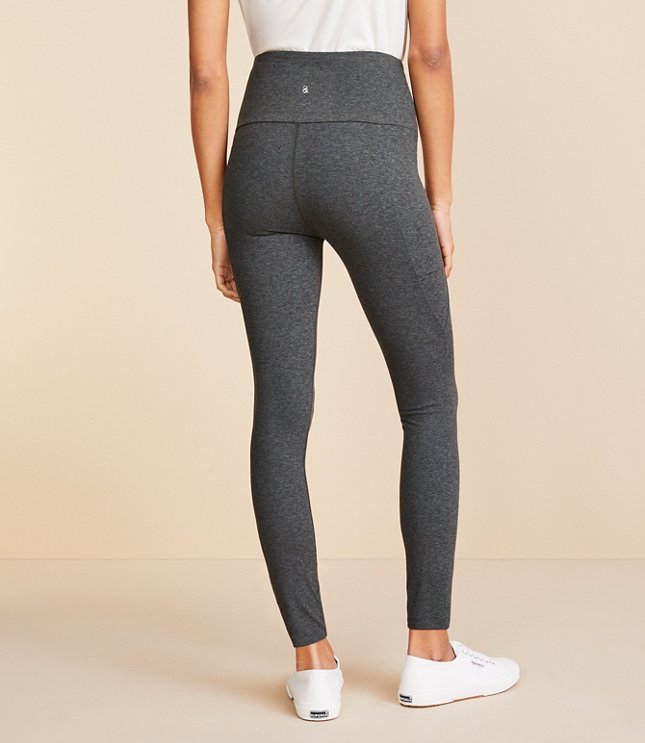 Lou & Grey Heathered Luvstretch Side Pocket 7/8 Leggings