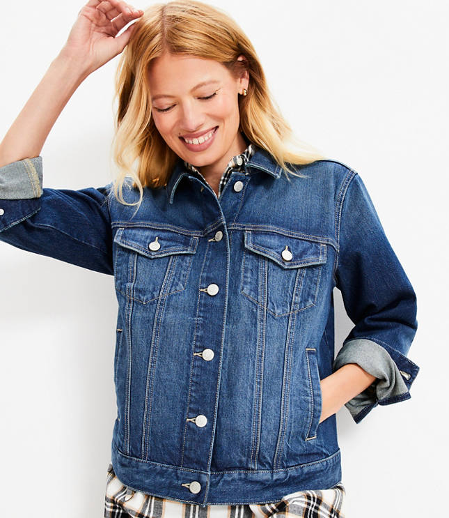 Petite Denim Trucker Jacket in Light Wash Indigo