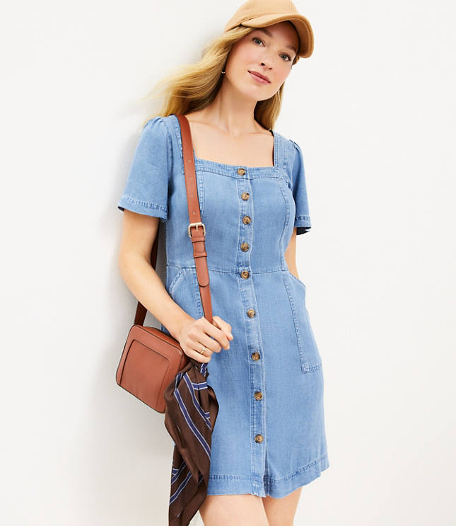 Button dress with clearance pockets