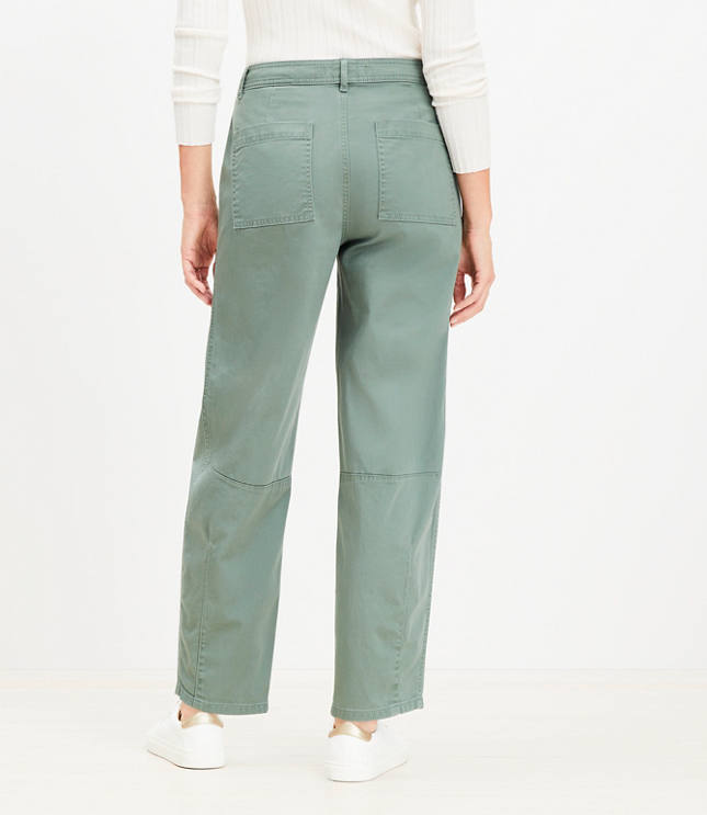 Petite Curvy Utility Barrel Pants in Twill