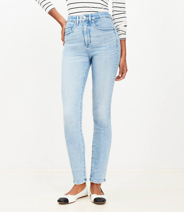 Petite High Rise Skinny Jeans in Light Wash