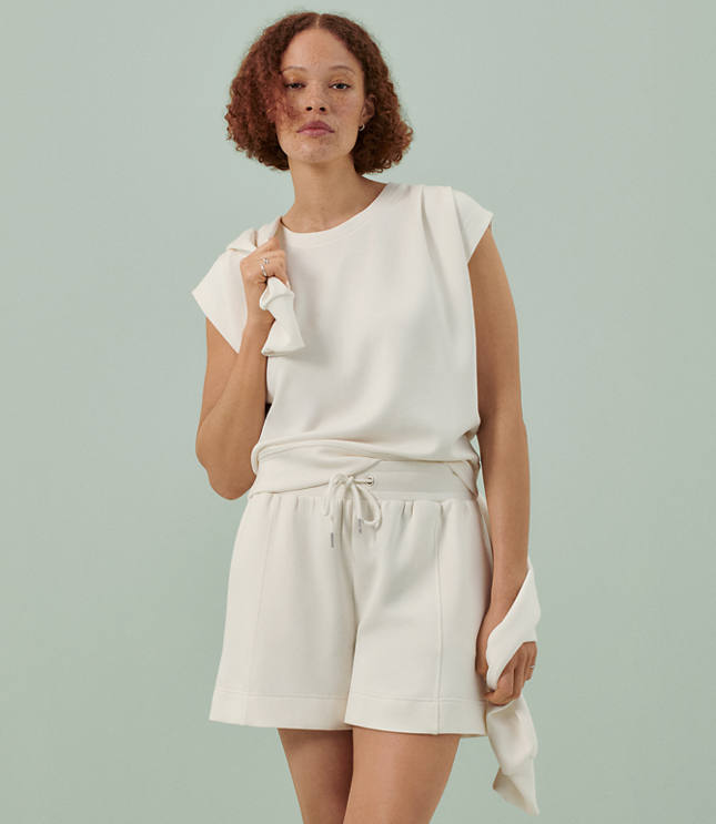 Lou & Grey Seamed Scubasoft Drawstring Shorts