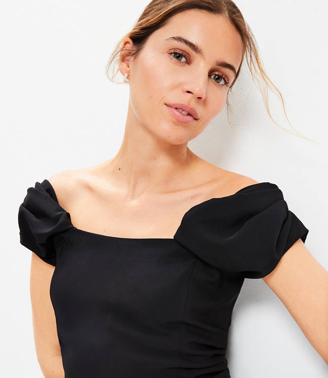 Petite Stretch Crepe Structured Off The Shoulder Top