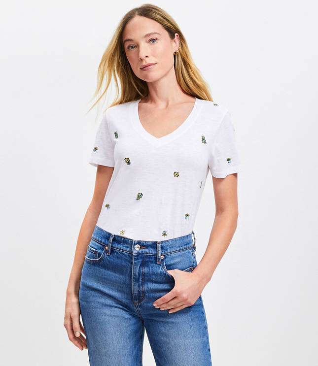 Border Floral Everyday V-Neck Tee