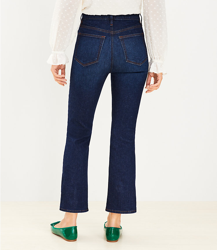 Patch Pocket High Rise Kick Crop Jeans in Rinse Wash image number 3