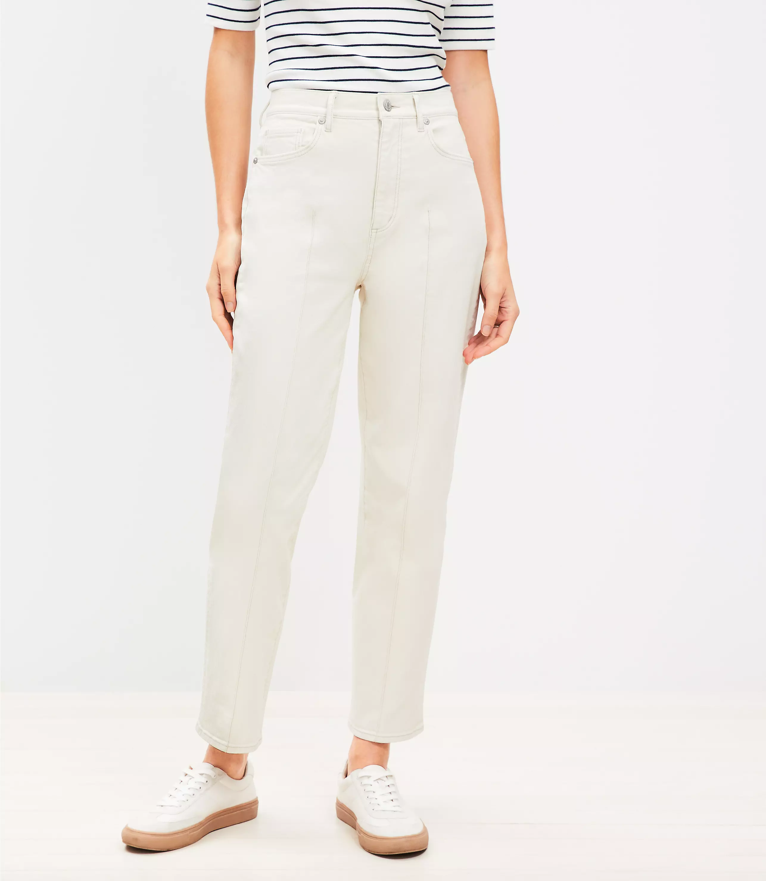 Pintucked High Rise Straight Jeans in Popcorn