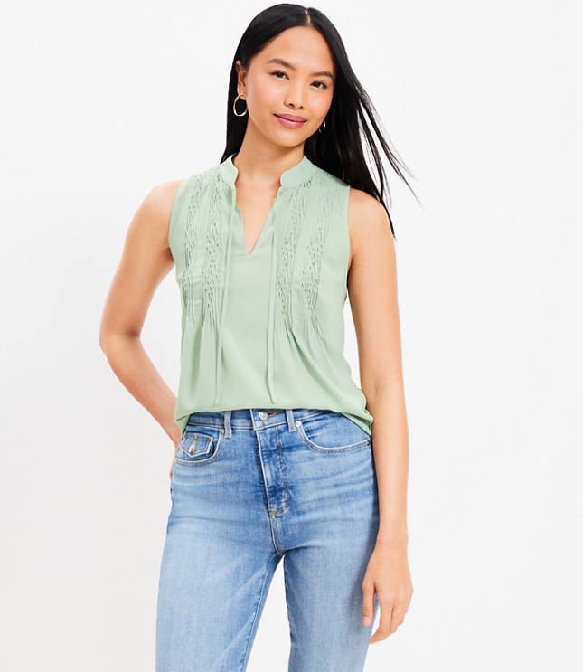 Attic Salt Women V- Shape Hem Green Crop TOP : : Clothing &  Accessories