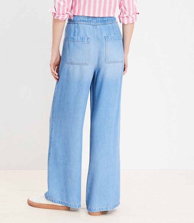 Pull On High Rise Palazzo Jeans in Light Wash