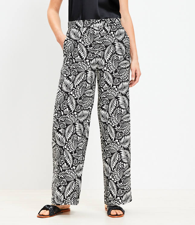 Petite Fluid Pull On Wide Leg Pants in Palm