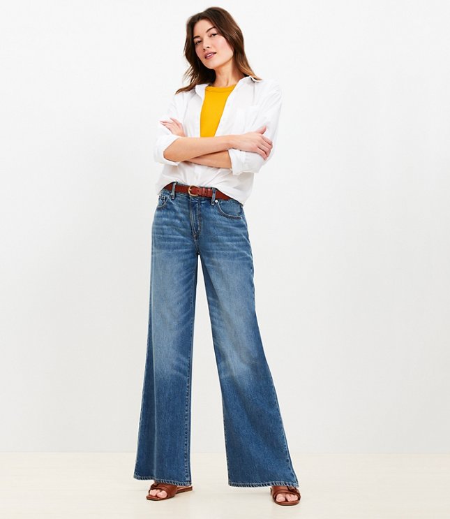 Mid Rise Wide Leg Jeans Classic Wash