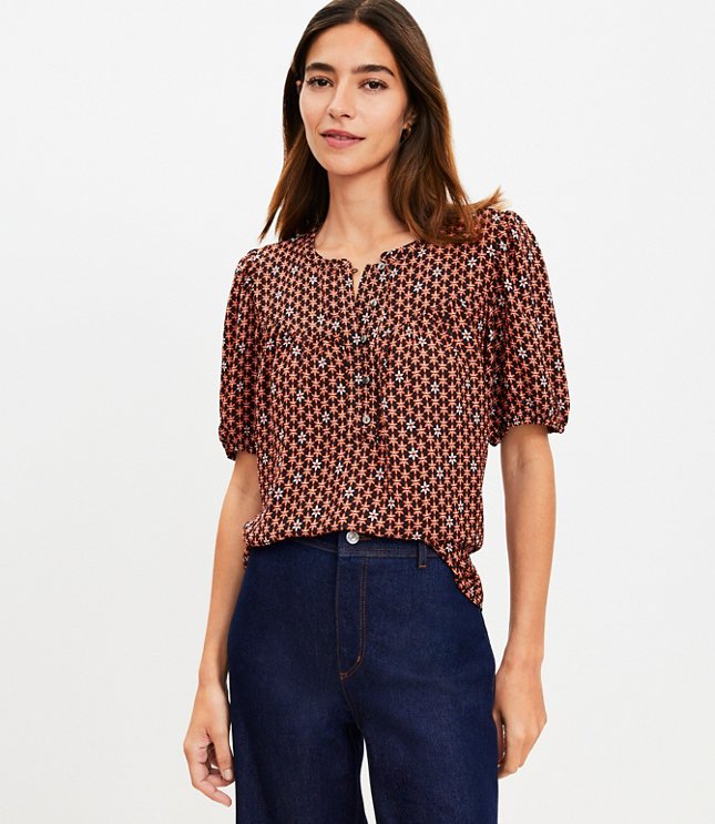 Dotted Collared V-Neck Shell