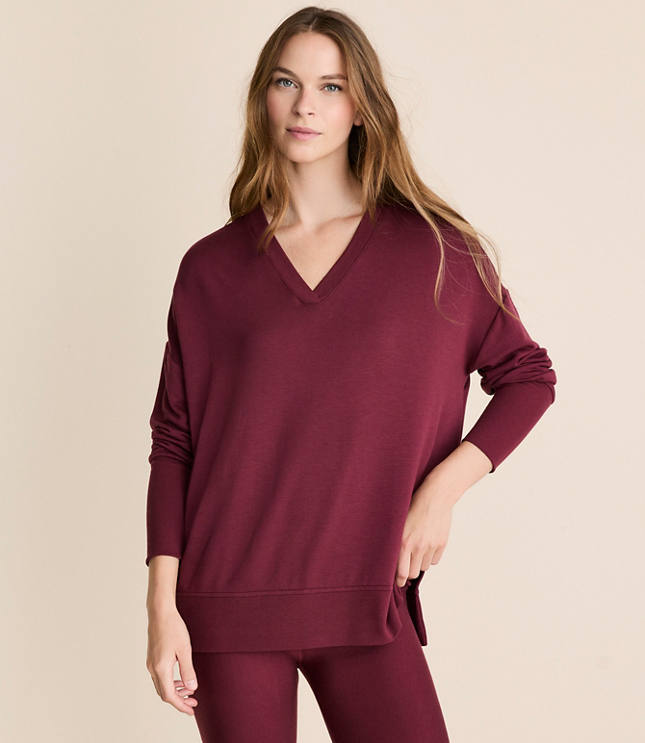 Lou & Grey Petite Ribtrim Signaturesoft V-Neck Tunic Top