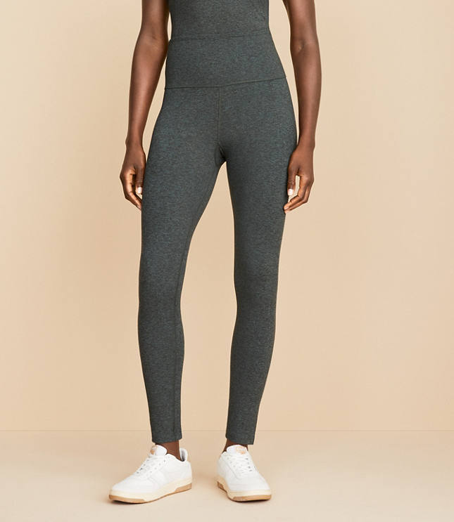 Lou & Grey Heathered Luvstretch Pocket 7/8 Leggings