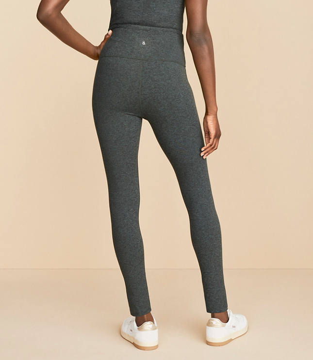 Lou & Grey Heathered Luvstretch Pocket 7/8 Leggings