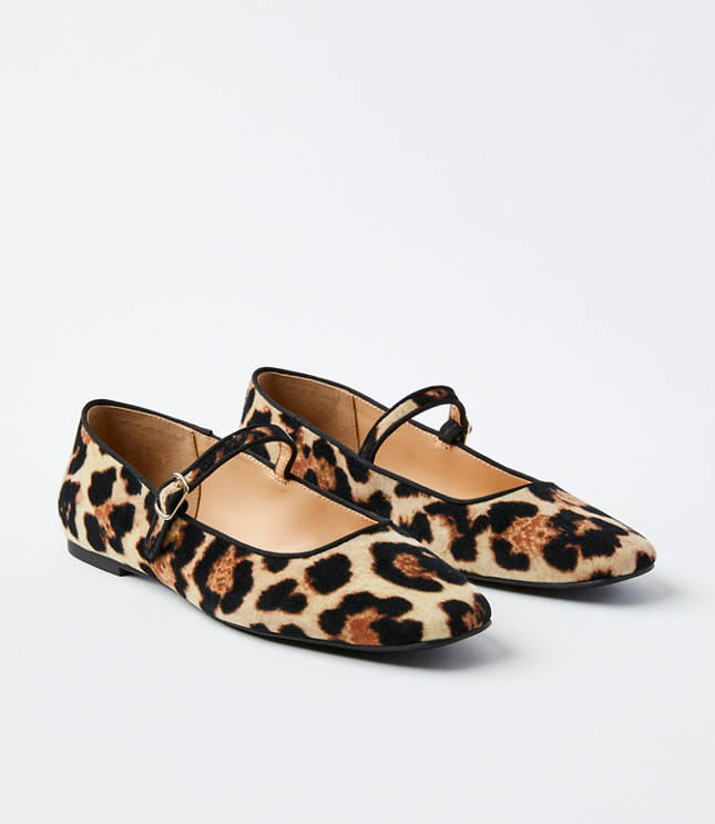 Leopard Print Velvet Buckle Strap Ballet Flats