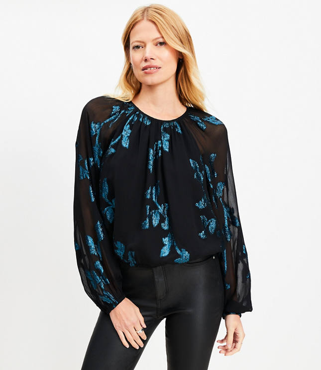 Metallic Jacquard Stretch Hem Blouse