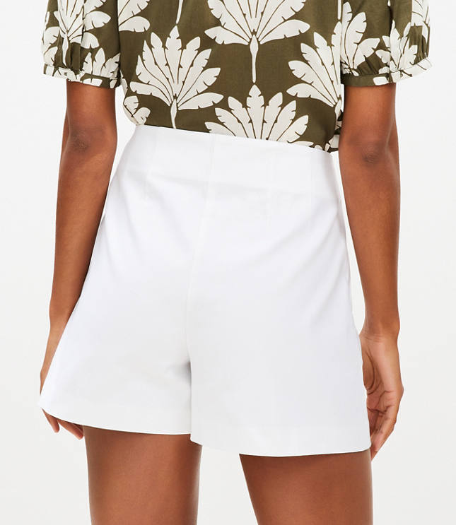 Petite Textured Darted Side Zip Shorts