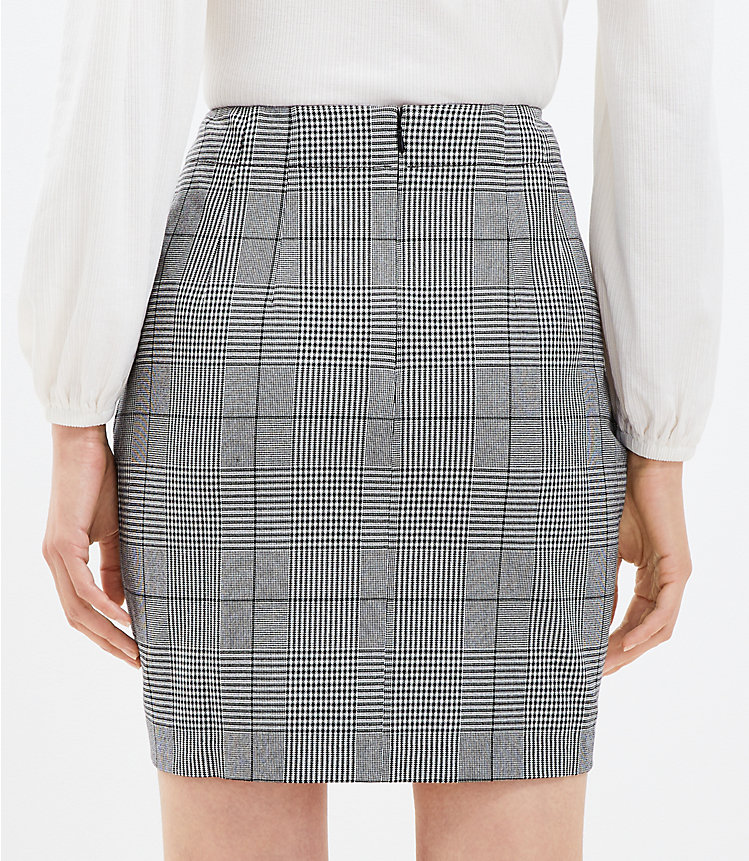Plaid Mariner Pocket Skirt image number 2