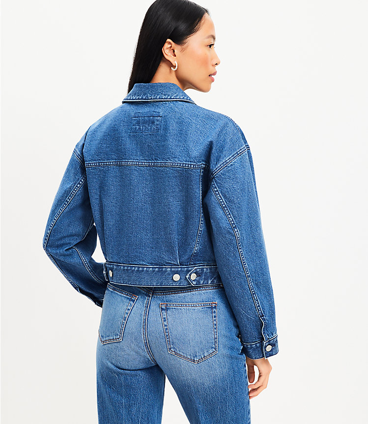 Cropped Denim Jacket in Classic Mid Wash image number 3