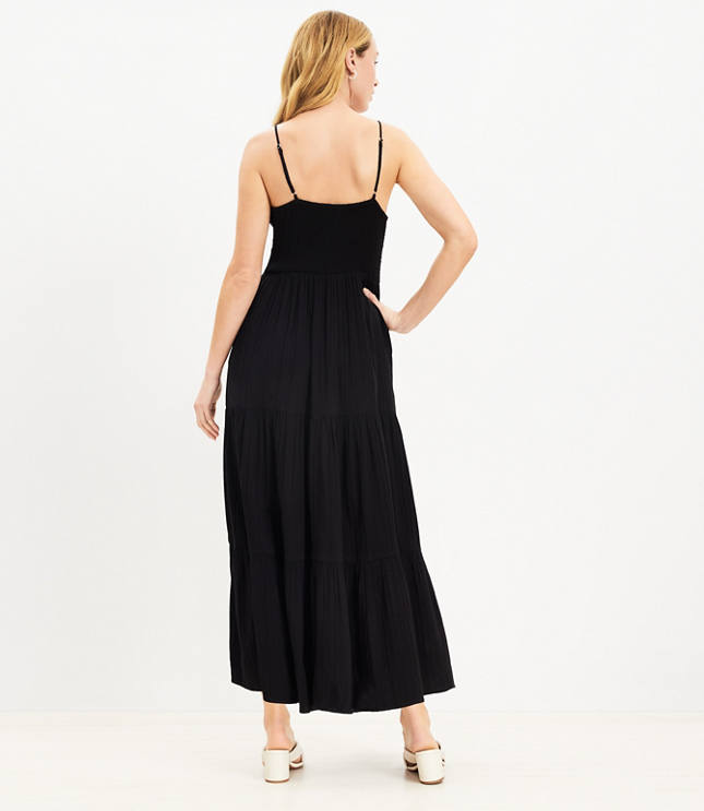 Flattering V-Neck Strappy Maxi Dress