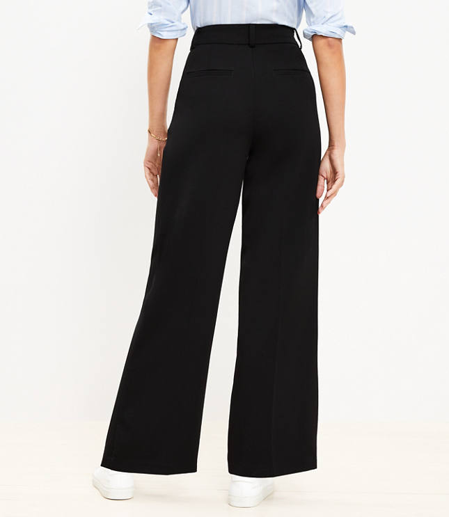 Bi-Stretch Straight Leg Pull-On Pants with Comfortable Wide