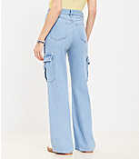 High Rise Wide Leg Cargo Jeans in Light Wash carousel Product Image 3