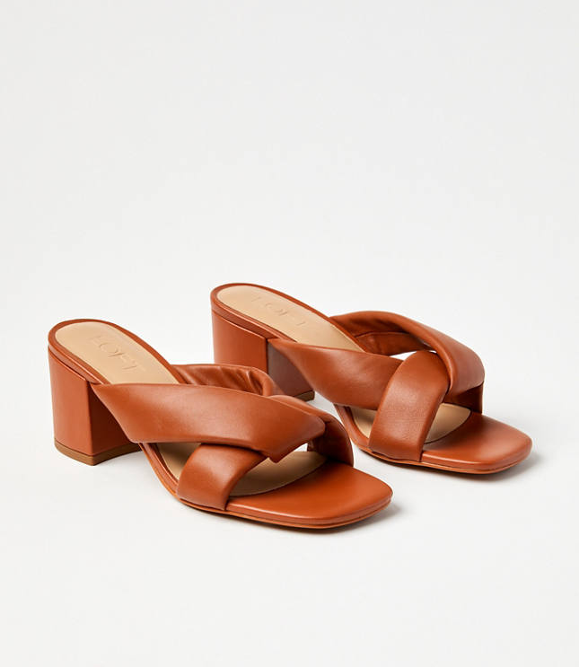 Puffed Twist Leather Mules