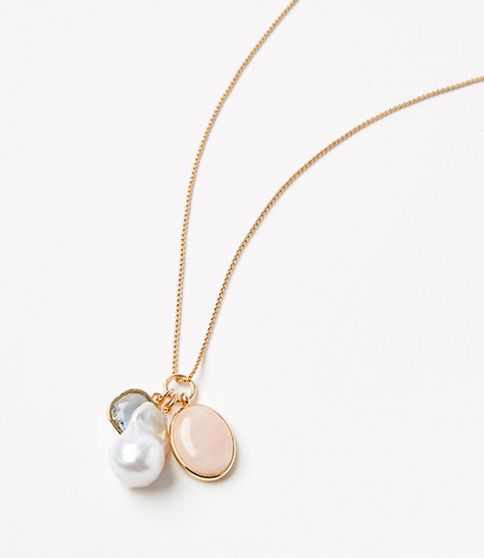 Pearlized Cluster Pendant Necklace