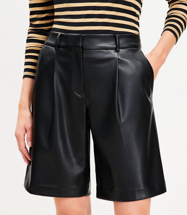 Bermuda Shorts in Faux Leather