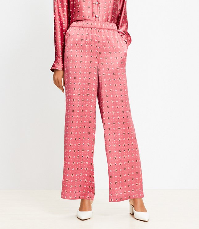 Petite Fluid Pull On Wide Leg Pants in Foulard Satin - Sweet Lychee