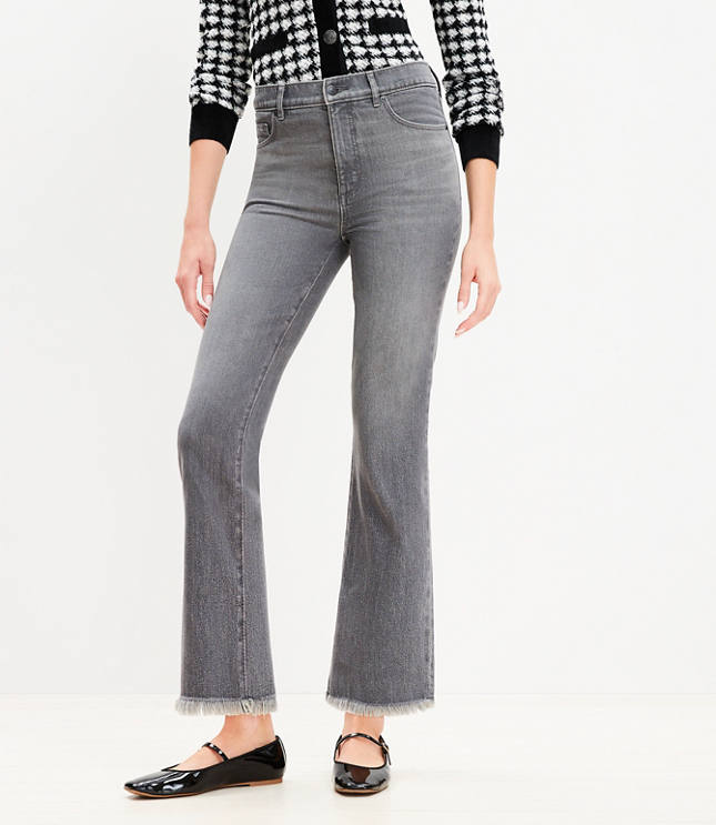 Petite Frayed High Rise Kick Crop Jeans in Vintage Grey Wash