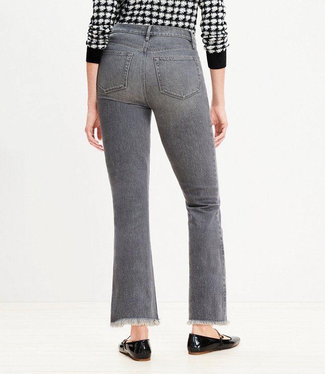 Curvy Frayed High Rise Kick Crop Jeans in Vintage Grey Wash